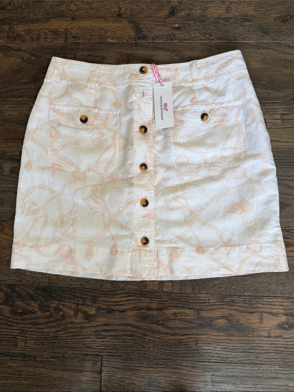Vineyard Vines White Mini Skirt with Pale Peach Nautical Print